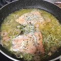 El cooksnap de Claudia Rojas cuando hizo Salmón con gulas y gambas.