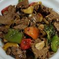 Cooksnap Hazwani Ruzman semasa beliau membuat Daging Lada Hitam Sweet Basil.