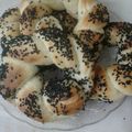 صورة من ام سفيان ، شاركها بعد تجربة وصفة الكعك التركي المشهور (Simit)