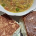 Mahi khoba का कुकस्नैप जब उन्होंने पाव भाजी(pav bhaji recipe in hindi) बनाया था।