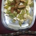 Pooja chawla का कुकस्नैप जब उन्होंने फ्रूट चाट (fruit chaat recipe in Hindi) बनाया था।
