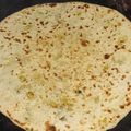 ranjana saxena का कुकस्नैप जब उन्होंने भुना आलू पराठा (bhuna aloo paratha recipe in Hindi) बनाया था।