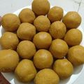 priya yadav का कुकस्नैप जब उन्होंने बेसन के लड्डू (Besan ke ladoo recipe in hindi) बनाया था।