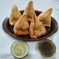 Amita Shiva Tiwari का कुकस्नैप जब उन्होंने ख़स्ता समोसा (Khasta samosa recipe in hindi) बनाया था।