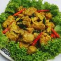Cooksnap Lily Suryani Mohd Ali semasa beliau membuat Ayam buttermilk level fine dining.