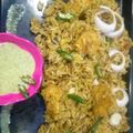 Mamta Rastogi's cooksnap of when they made White mayonnaise chicken biryani.