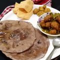 Pradnya Khadpekar's cooksnap of when they made Ragi flour bhakri (nachni chi bhakri with brinjal bharta).