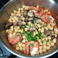 El cooksnap de Montse cuando hizo Garbanzos con almejas y gambas.