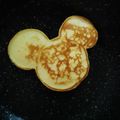 Cooksnap Zuhailah Binti Kasmini semasa beliau membuat Pancake Gebu non stick pan 🥞.