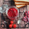 Cooksnap dari Nuniek Wijayanti untuk resep Strawberry Jam Homemade (2 Bahan)