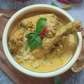 Cooksnap Jeehan Kitchen semasa beliau membuat Ayam masak lemak cili api negeri sembilan.