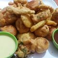 Hiral Pandya Shukla का कुकस्नैप जब उन्होंने गरमा गरम मिक्स वेज पकोड़े (Garma garam veg pakoda recipe in Hindi) बनाया था।