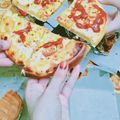 Hadisa Tabassum's cooksnap of when they made Bun pizza (kids favorite).