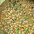 Pinky jain का कुकस्नैप जब उन्होंने वटाणा नो रगड़ो (vatana no ragado recipe in Hindi) बनाया था।