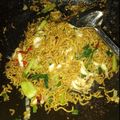 Cooksnap dari Rannezsya Liinebie official untuk resep ⏪Mie Goreng Pedas⏩(burung dara)
