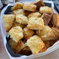 cukorborsó Cooksnap-ja, amikor elkészítette a(z) Krémsajtos pogácsa receptet.