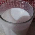 Honey Jain का कुकस्नैप जब उन्होंने चीकू मिल्क शेक (Chikoo milkshake recipe in Hindi) बनाया था।