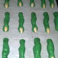 kjquezada's cooksnap of when they made Spooky Witches Fingers.