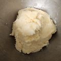Leah Ellias's cooksnap of when they made Coconut Lemon Buttercream Filling.