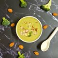 Kajal Mankad Gandhi's cooksnap of when they made બ્રોકલી સૂપ (Broccoli Soup Recipe In Gujarati).