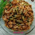 Cooksnap Muniroh Annuar semasa beliau membuat Kuetiau Goreng Basah.