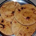 Ruhi Mishra का कुकस्नैप जब उन्होंने मक्की की रोटी (Makki ki roti recipe in Hindi) बनाया था।