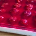 Cooksnap de Mayara Souza dos Santos quando cozinhou Bolo Gelatina de Morango com Mousse de Café.