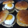 El cooksnap de Karina Arrigo cuando hizo Hamburguesa casera en pan de hamburguesas casero ❤.
