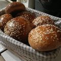 Rebeka Bakó Cooksnap-ja, amikor elkészítette a(z) Teljes kiőrlésű hamburger zsemle receptet.