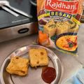 Shakshi gandhi का कुकस्नैप जब उन्होंने बेसन के ब्रेड पकोड़े(besan ke bread pakode recipe in hindi) बनाया था।