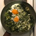 Cooksnap από EliS στη συνταγή Άγρια χόρτα με αυγά και φέτα στο τηγάνι