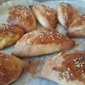 Cooksnap από Maria Sarhani στη συνταγή Τυροπιτάκια, λουκανοπιτάκια και σοκολατοπιτάκια 😋😋