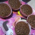 El cooksnap de Mnvm cuando hizo Cupcakes de chocolate fácil 🍫🧁sin moldes con lata reciclada😜.