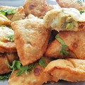El cooksnap de Sonycarma cuando hizo Samosas Veganas: Empanadillas Hindúes de Patata y Guisantes.