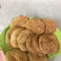 Rita mehta का कुकस्नैप जब उन्होंने परत वाले क्रिस्पी नमक पारे(crispy namakpare recipe in hindi) बनाया था।