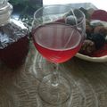 Cooksnap από Michaela στη συνταγή 24 μέρες πριν: Φτιάξε λικέρ ρόδι!