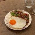 Cooksnap Kanaaneko semasa beliau membuat Pad Kra Pao Neu 🇹🇭.