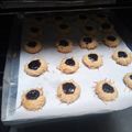 Cooksnap dari Pawon Nasyritza untuk resep Thumbprint cookies with strawberry jam