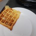 El cooksnap de Carla Bormann cuando hizo Chaffles keto (waffles de huevo y queso).