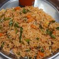 Hetal Siddhpura's cooksnap of when they made સેઝવાન ફ્રાઈડ રાઈસ (Schezwan Fried Rice Recipe In Gujarati).