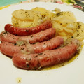 El cooksnap de Sarandonga cuando hizo Salchichas frescas con Patatas al horno!😋🥔🍴.