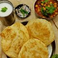 Mauli Mankad's cooksnap of when they made છોલે ભટૂરે (Chhole Bhature Recipe In Gujarati).