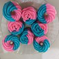 Cooksnap dari ELISA SEPTIARDIYANI untuk resep Bolu Kukus Mawar Ekonomis Lembut & Empuk.... 🌷🌹