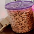 Cooksnap dari Jie Arintika Darmansyah untuk resep Biji ketapang enak dan renyah
