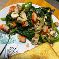 El cooksnap de Débora Cantero Martínez cuando hizo Salmón con revuelto de espinacas, champiñones y bocas de mar.