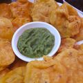 Nazia Qureshi's cooksnap of when they made Simple Aloo Pakoras.