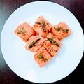 Chandra kamdar का कुकस्नैप जब उन्होंने सूजी बेसन बीटरूट ढोकला (suji besan beetroot dhokla recipe in Hindi) बनाया था।