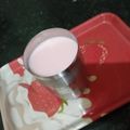 Khushi nagpal का कुकस्नैप जब उन्होंने रोज मिल्क शेक(rose milshake recipe in hindi) बनाया था।