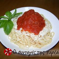 Cooksnap από Ζουζουνελ στη συνταγή Spaghetti με παραδοσιακή σάλτσα ντομάτας