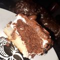 صورة من 🍲الطباخ المحترف🎂، شاركها بعد تجربة وصفة كيكة شوكولا..مع صوص الشوكولا🍫🍰👌
